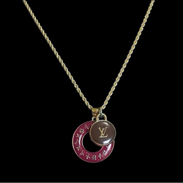 Authentic Louis Vuitton Two Charm Necklace 175$